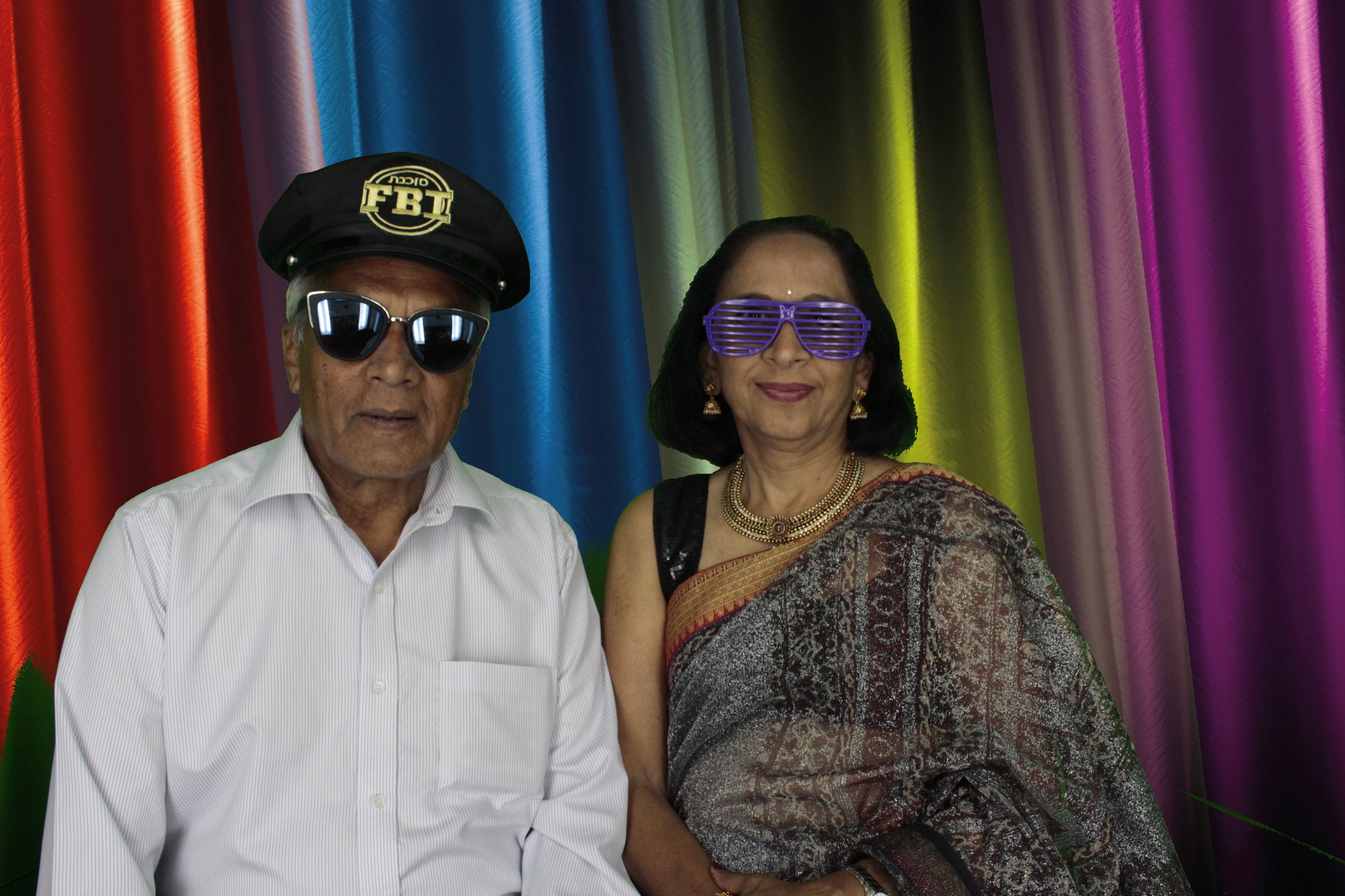Bhavin & Yasmin’s Wedding | View more photos from the event at gallery.myphotoboothexperience.co.uk/u/MyPhotoBoothExperienceLtd/Bhavin-Yasmin’s-Wedding